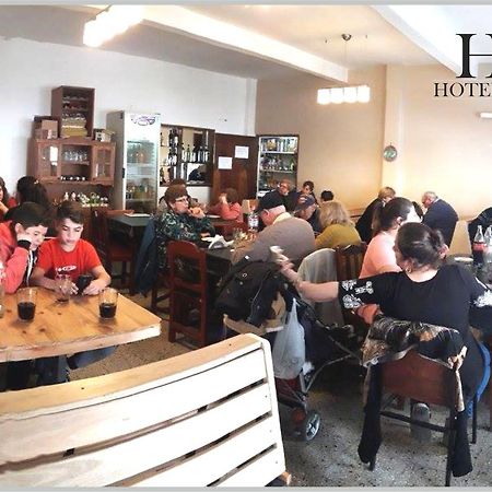 Hotel Daives Термас-де-Ріо-Ондо Екстер'єр фото